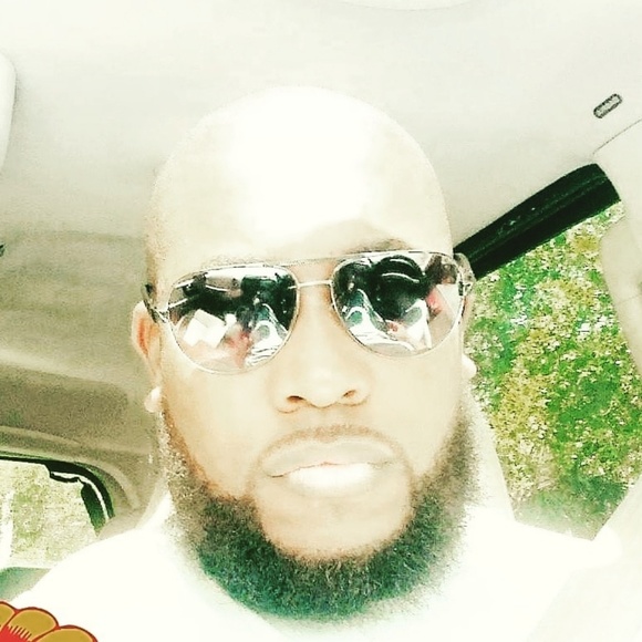 Meet your Posher, Joel - Picture 1 of 1